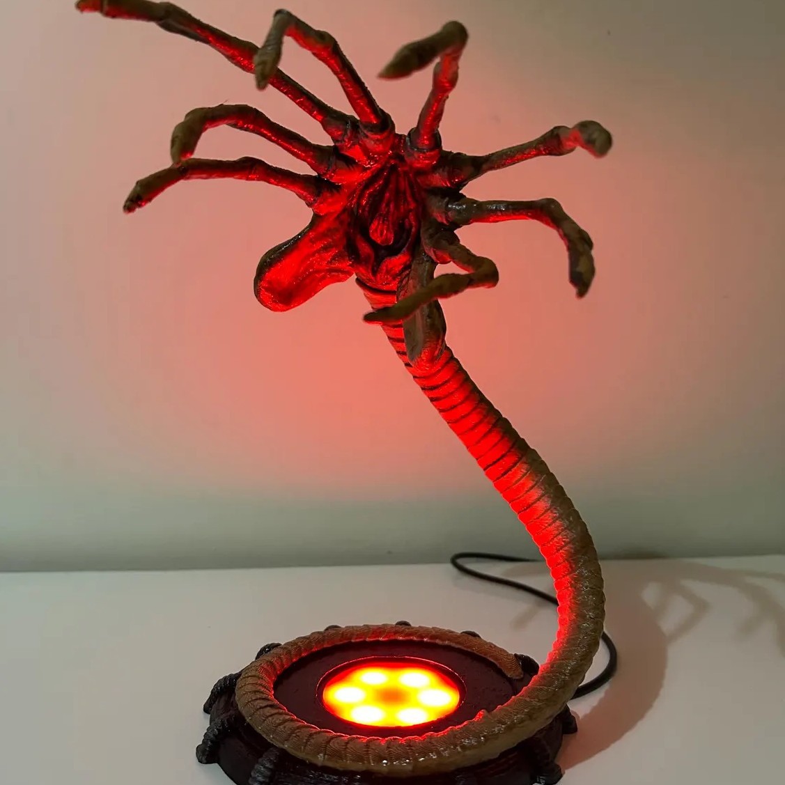 외계인 페이스허거 램프 야간 조명, LED 조명이 있는 - Lighting Decor Ideas 리뷰 및 가격